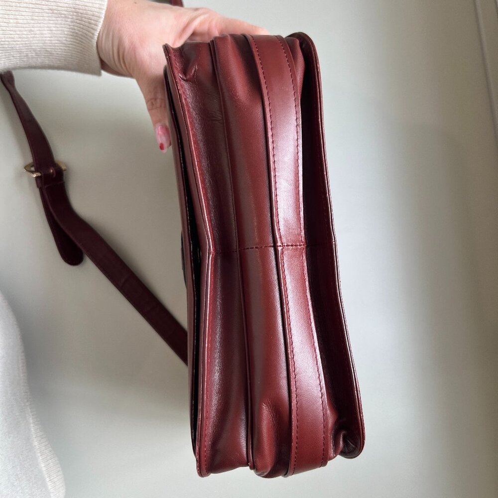 Vintage Cartier Must de Cartier Burgundy Leather Crossbody - Picture 3 of 7
